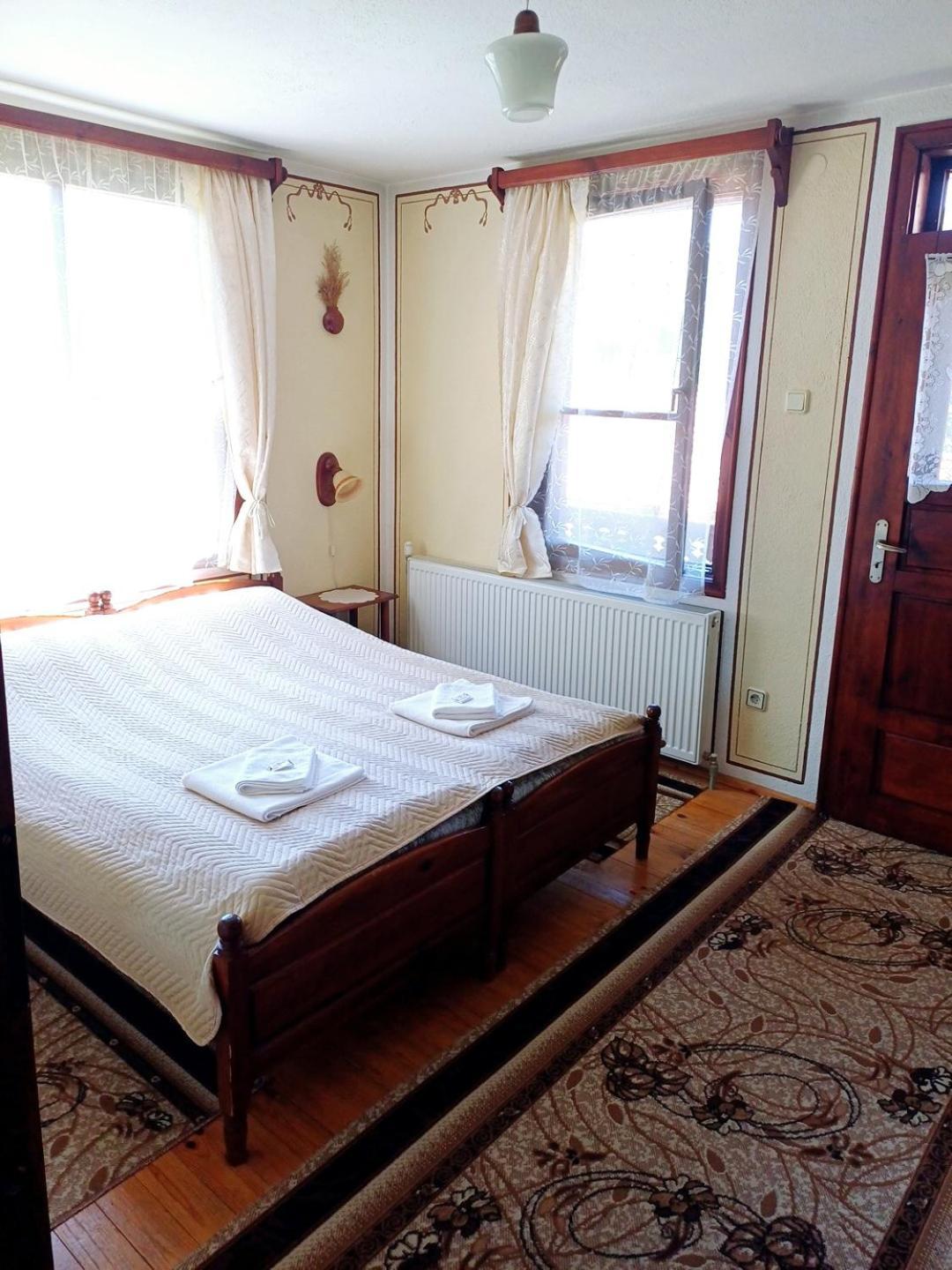 Guest Rooms Dona Koprivshtitsa Luaran gambar