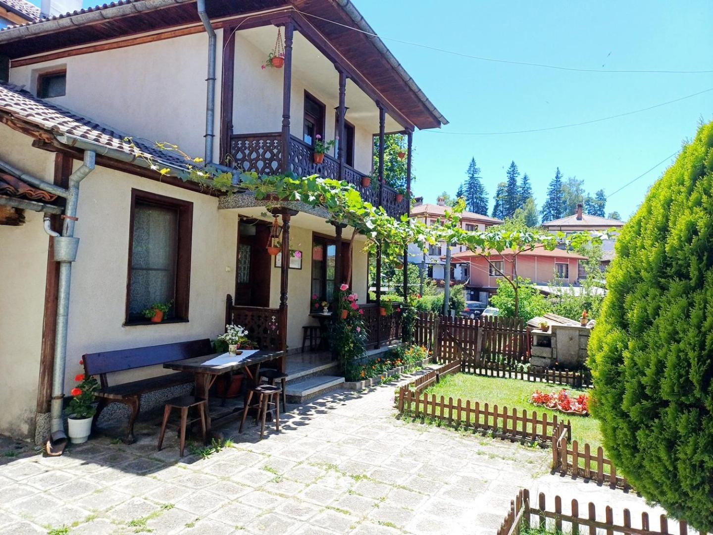 Guest Rooms Dona Koprivshtitsa Luaran gambar